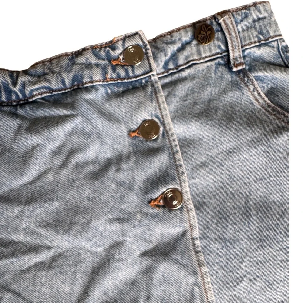 Zara Womens Light Wash Denim Skort Wrap Front Button Frayed Hem‎ Blue Size Small